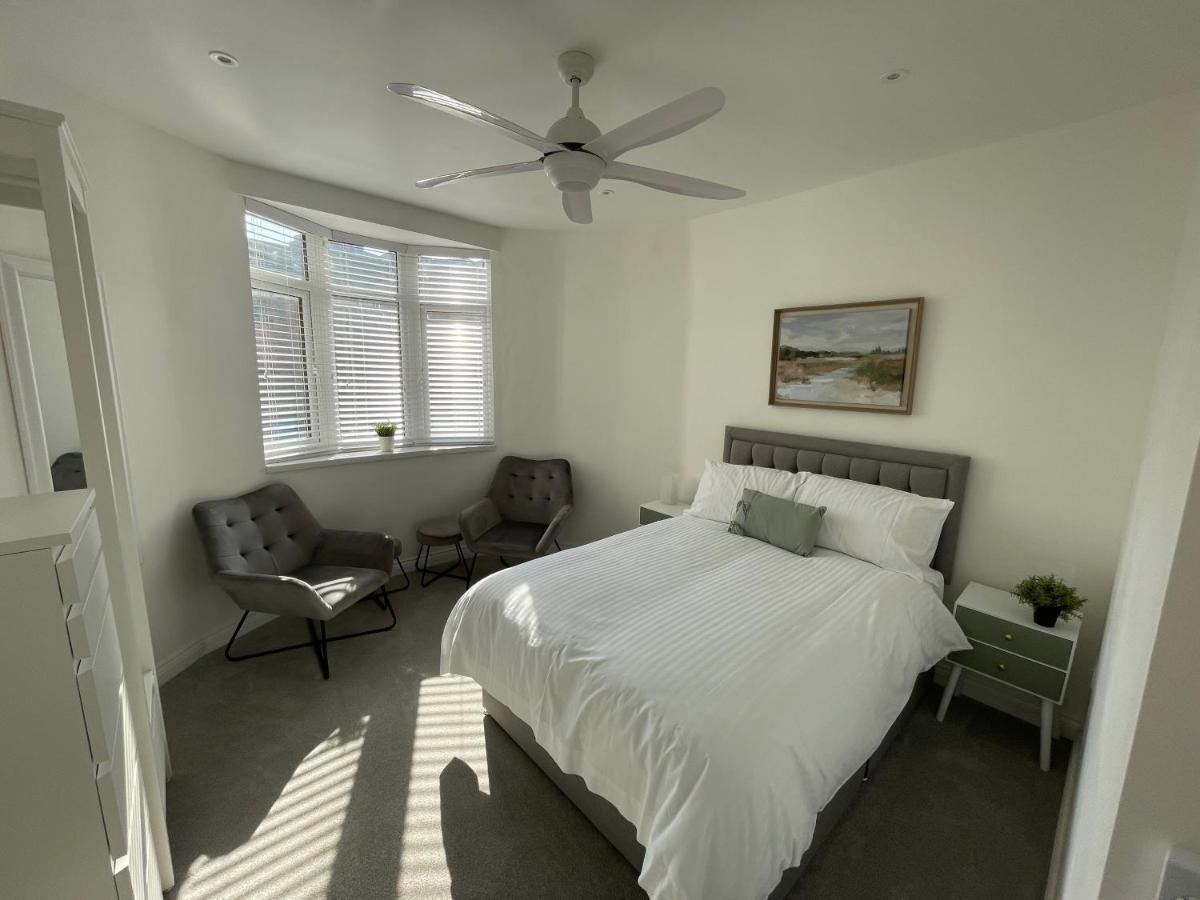 Apartment #2 - At 12 Story St Kingston upon Hull Bagian luar foto